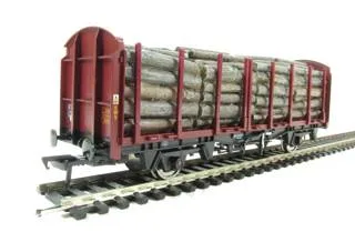 Bachmann OO Gauge (1:76 Scale) Timber OTA-Style Wagon with Lumber Load – 38-301